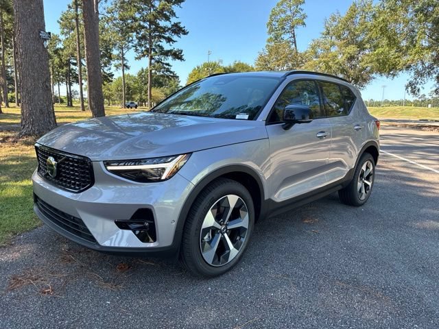 New 2026 Volvo XC40 B5 Plus w/ Protection Package Premier AWD/4WD image 1