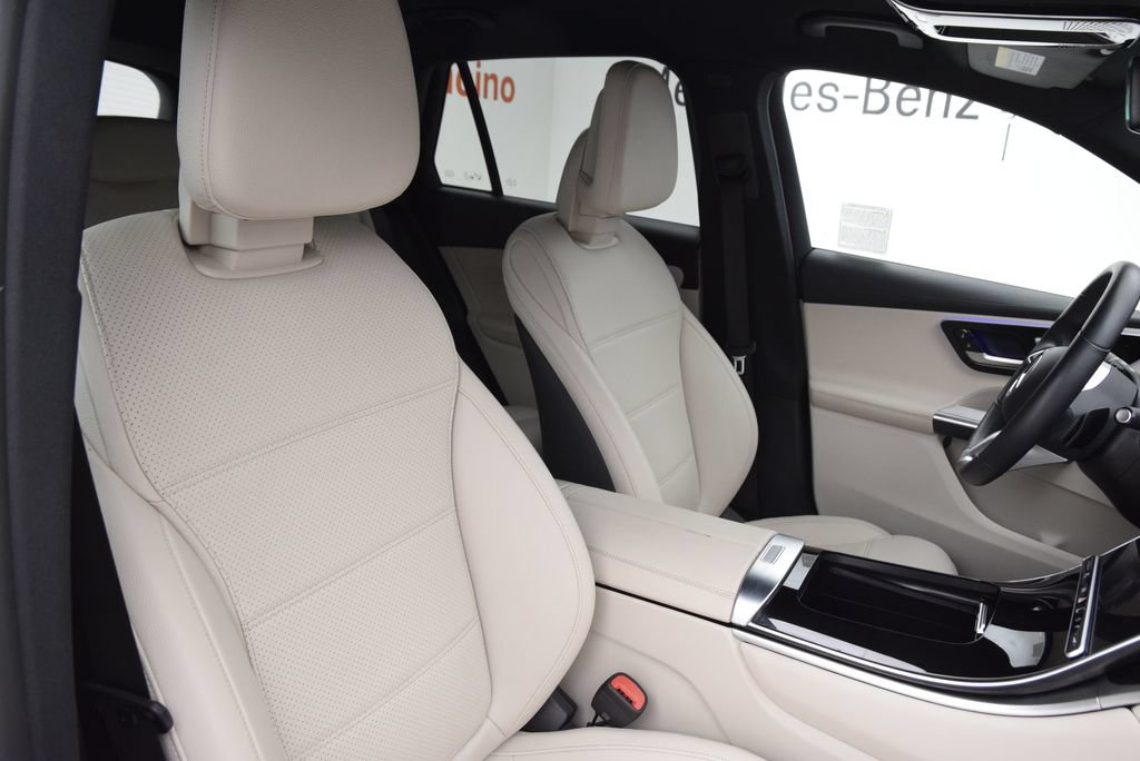 Certified 2023 Mercedes-Benz GLC 300 image 17