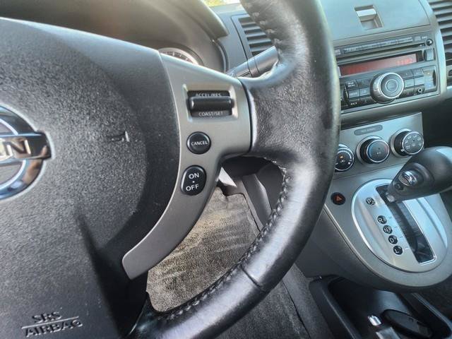 Used 2010 Nissan Sentra 2.0 SR w/ Convenience Pkg FWD image 13