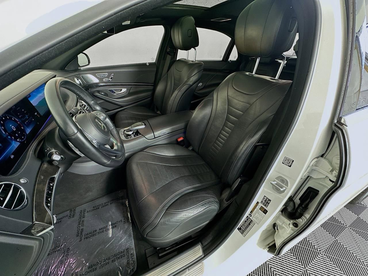 Used 2018 Mercedes-Benz S 560 Sedan image 30