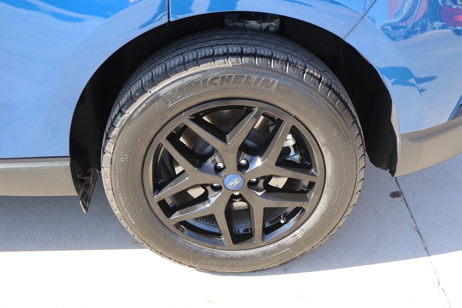 Used 2022 Ford Edge SEL w/ Convenience Package image 11