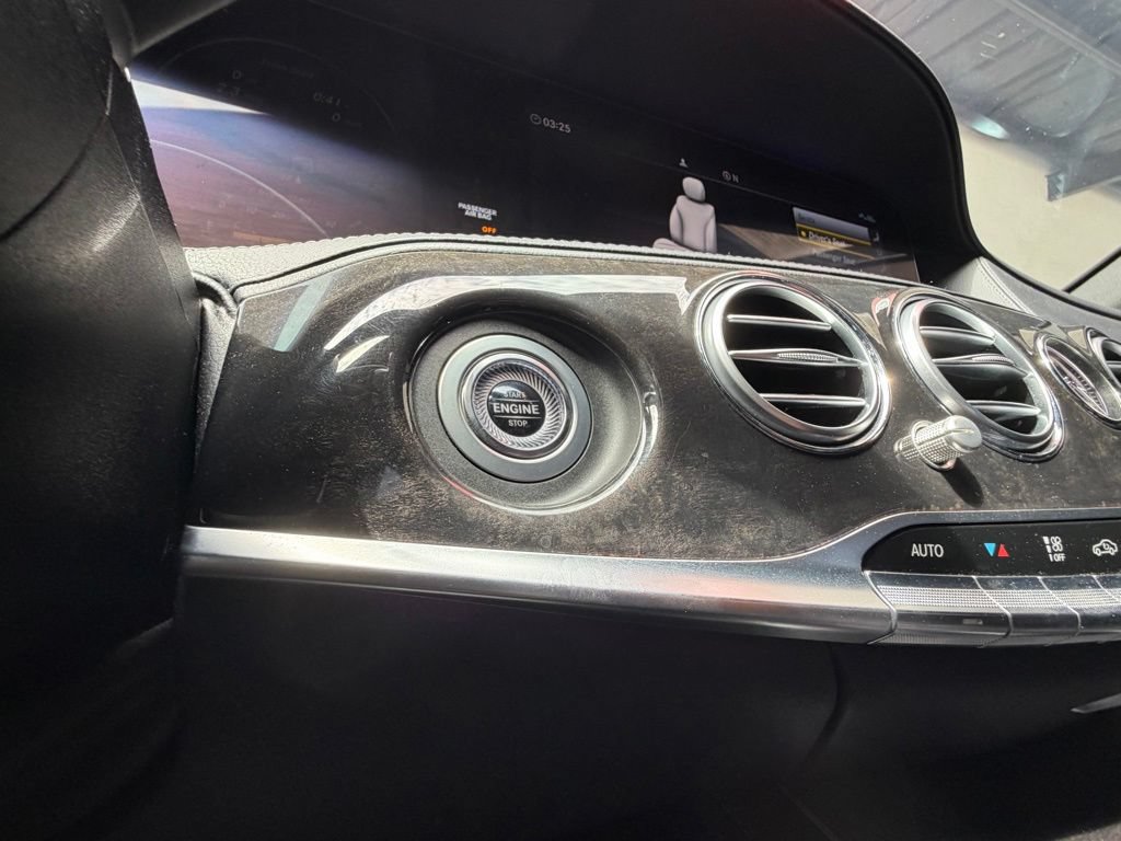 Used 2019 Mercedes-Benz S 560 Sedan image 13
