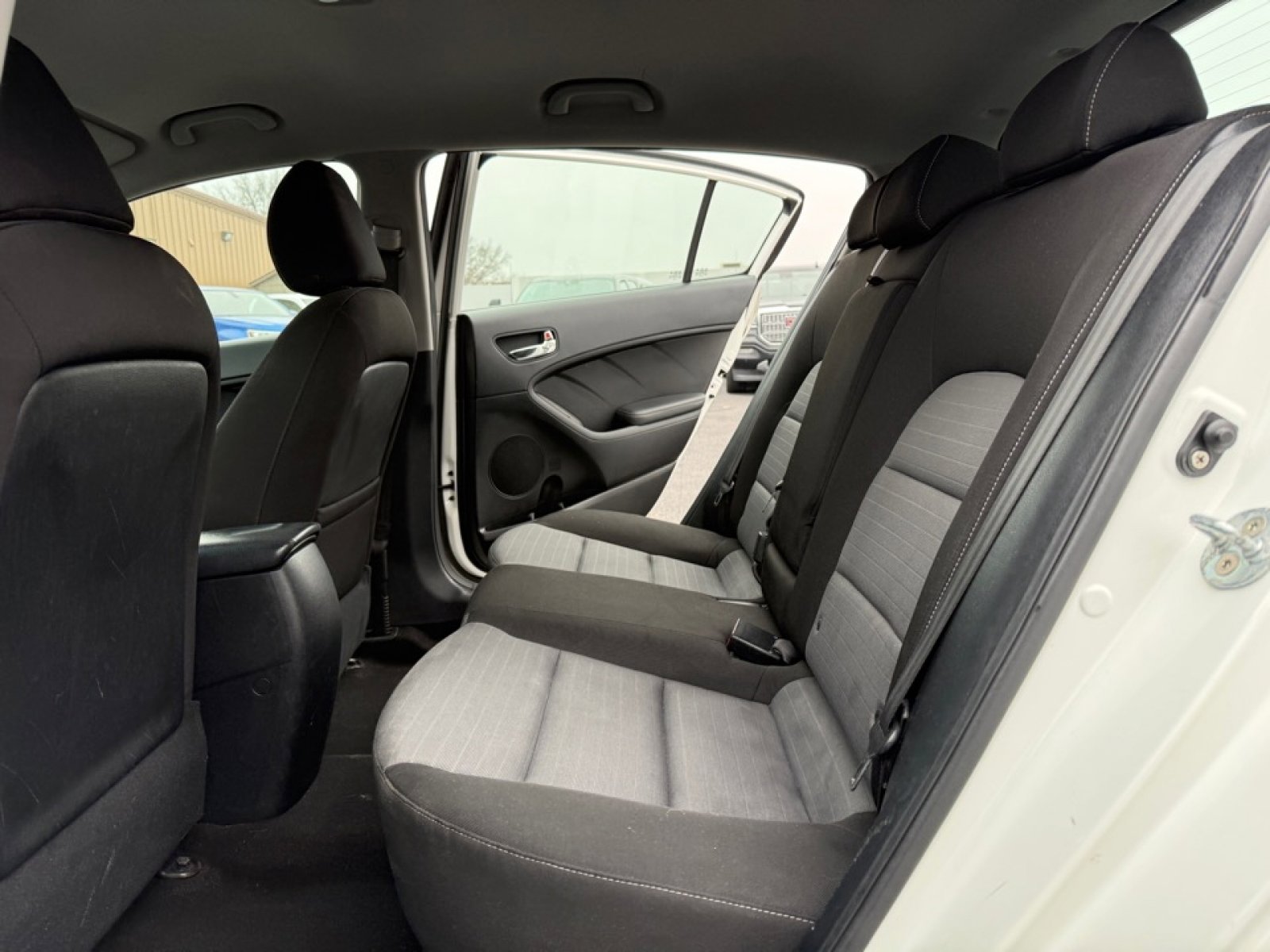 Used 2016 Kia Forte LX image 14