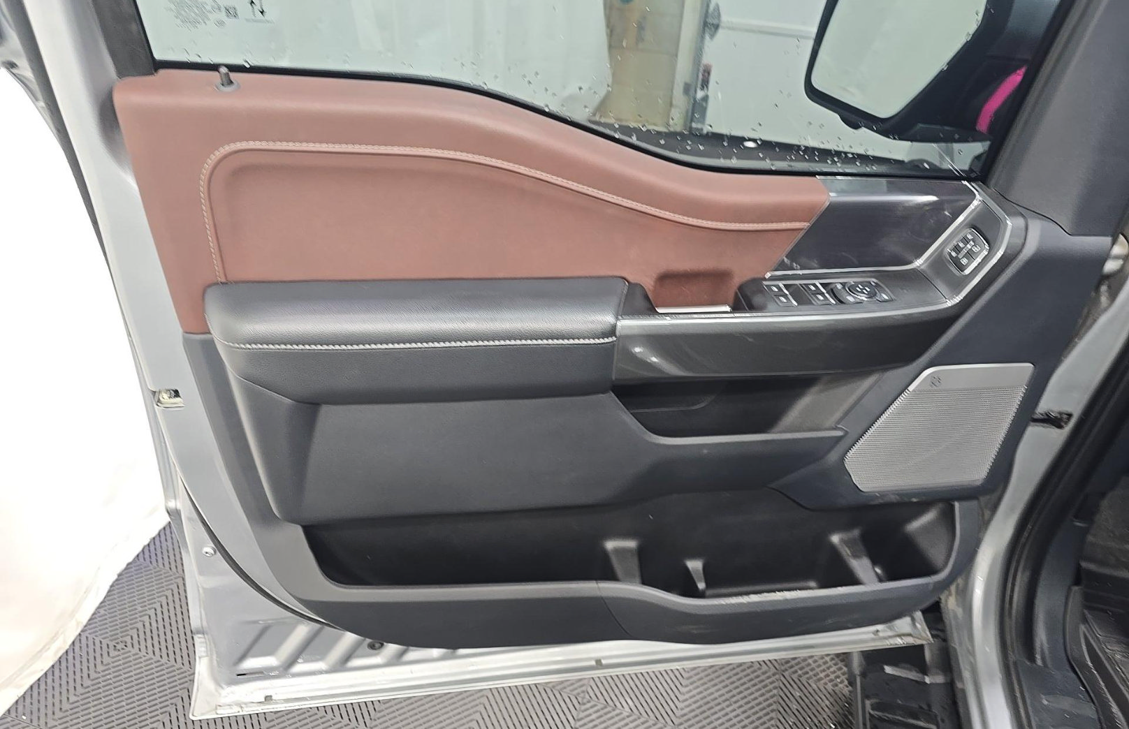Used 2023 Ford F150 Lariat w/ Equipment Group 502A High AWD/4WD image 9