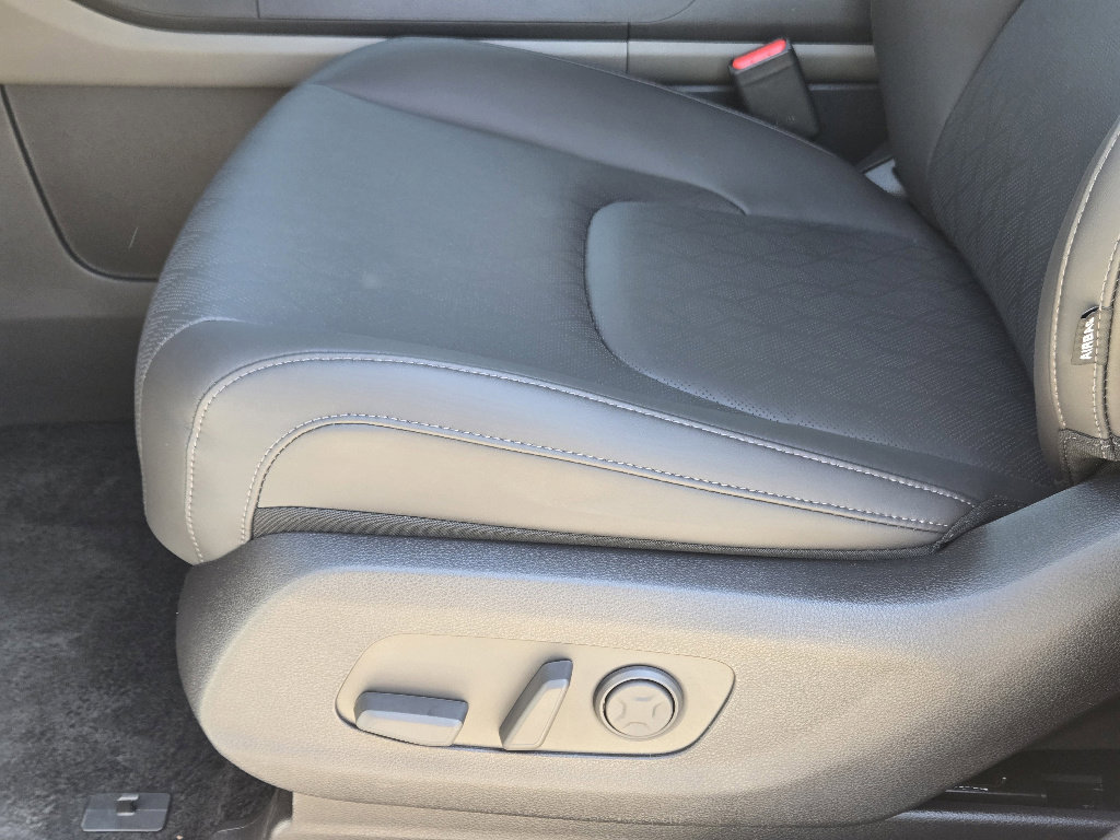 New 2026 Kia Carnival image 17