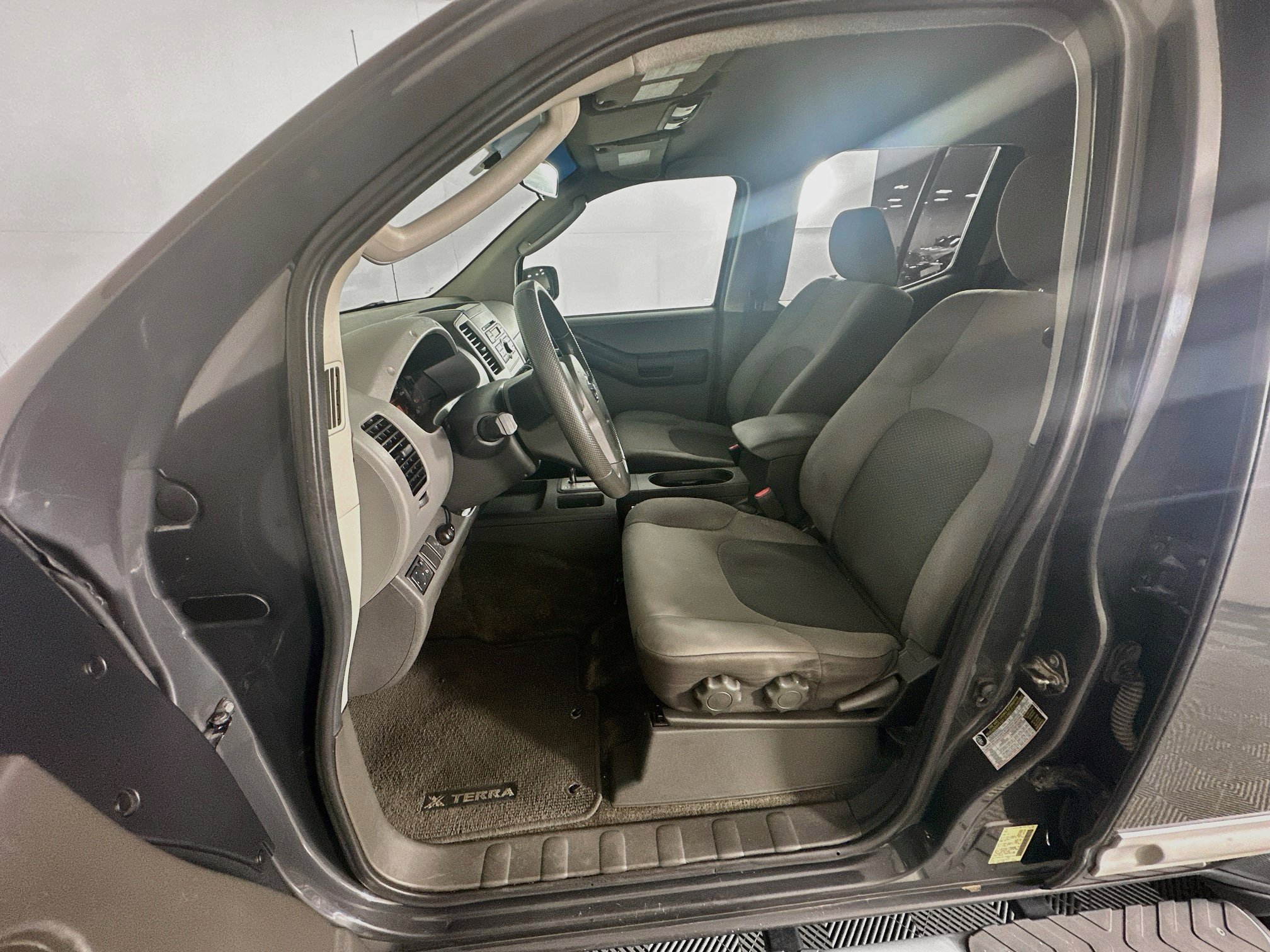 Used 2011 Nissan Xterra S AWD/4WD image 13