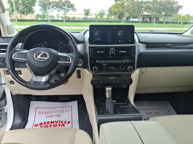 Used 2023 Lexus GX 460 Luxury w/ Accessory Package AWD/4WD image 12