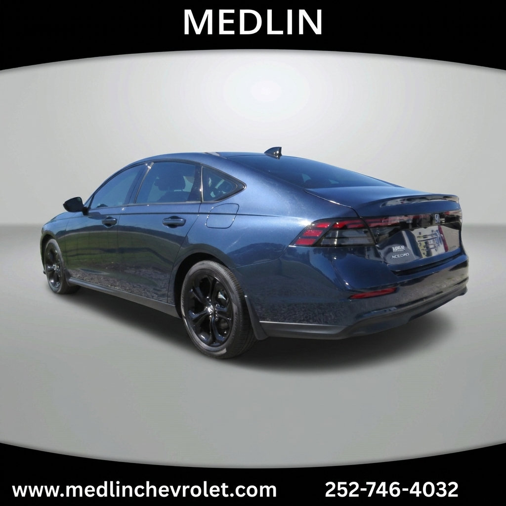 Used 2025 Honda Accord SE image 6