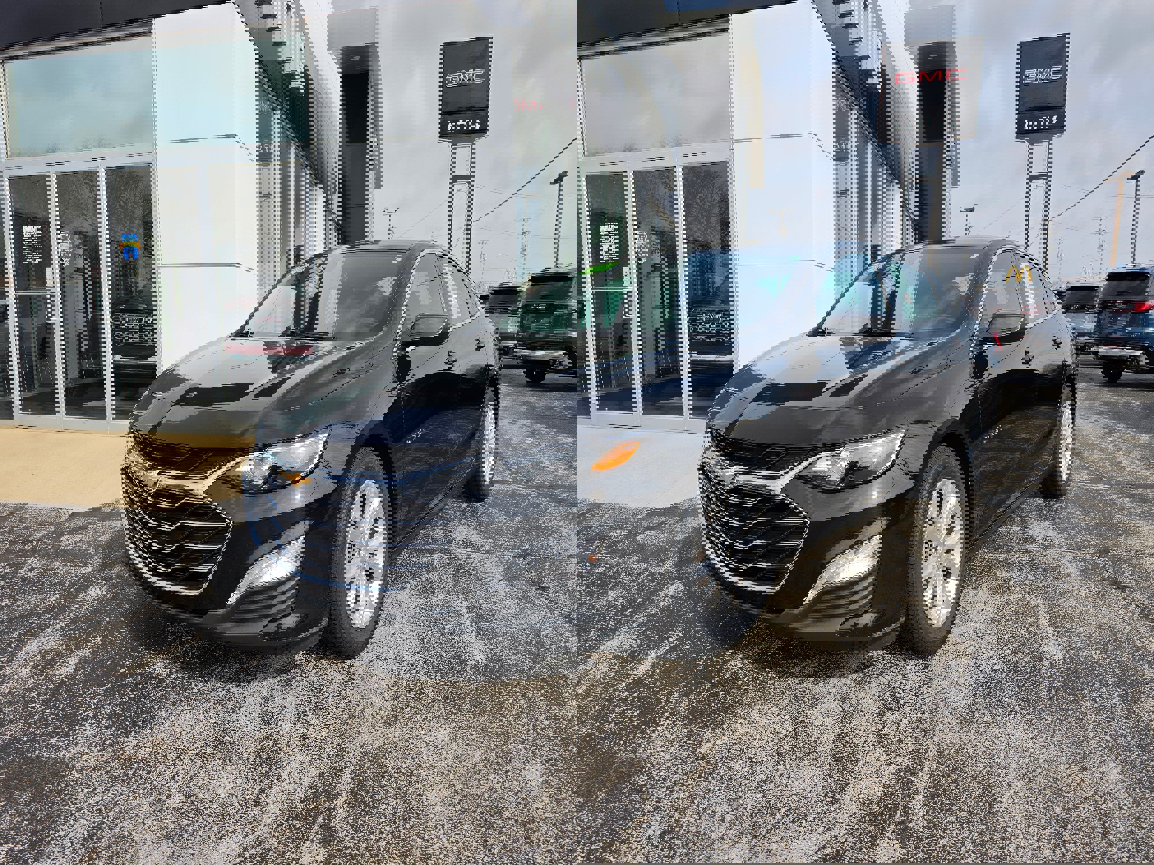 Used 2021 Chevrolet Malibu LT image 1