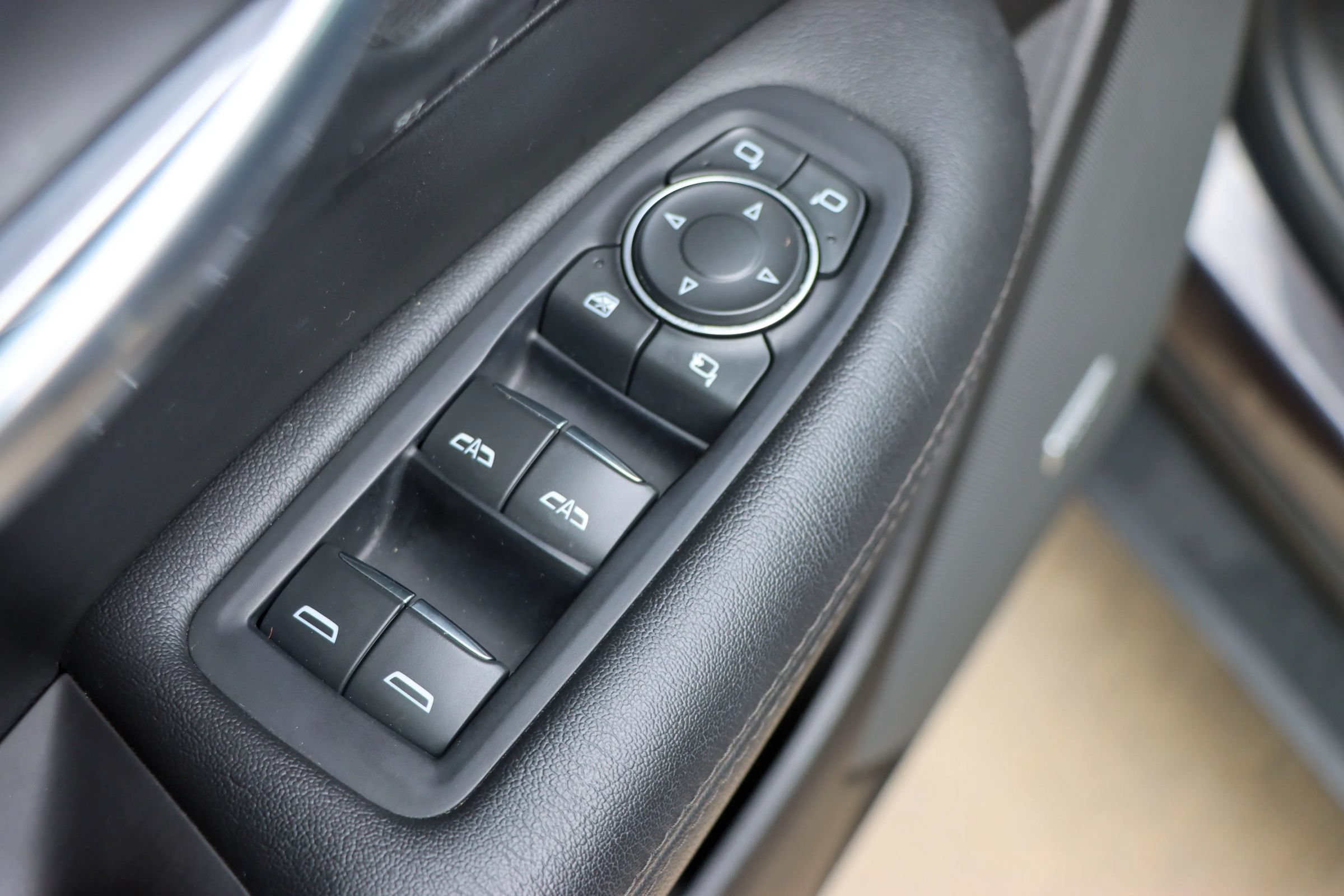 Used 2019 Cadillac XT5 Premium Luxury w/ Driver Assist Package FWD image 14