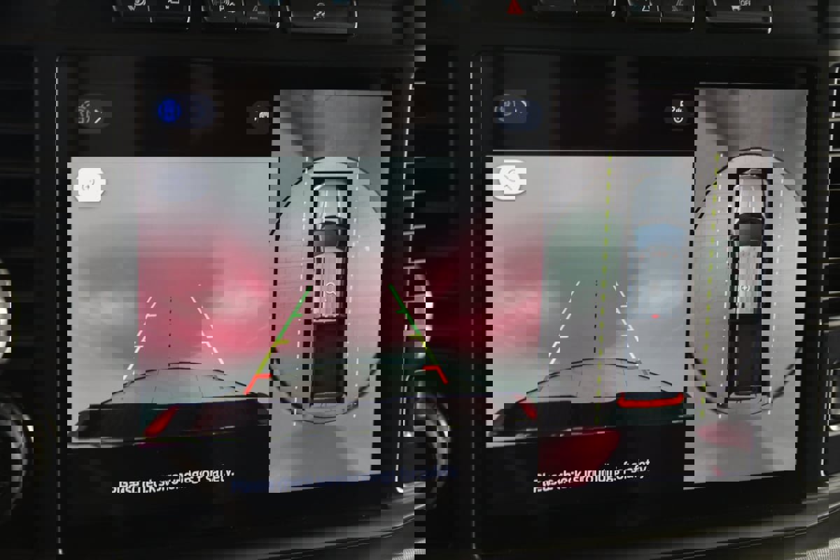 Used 2024 Ford F350 Platinum image 11