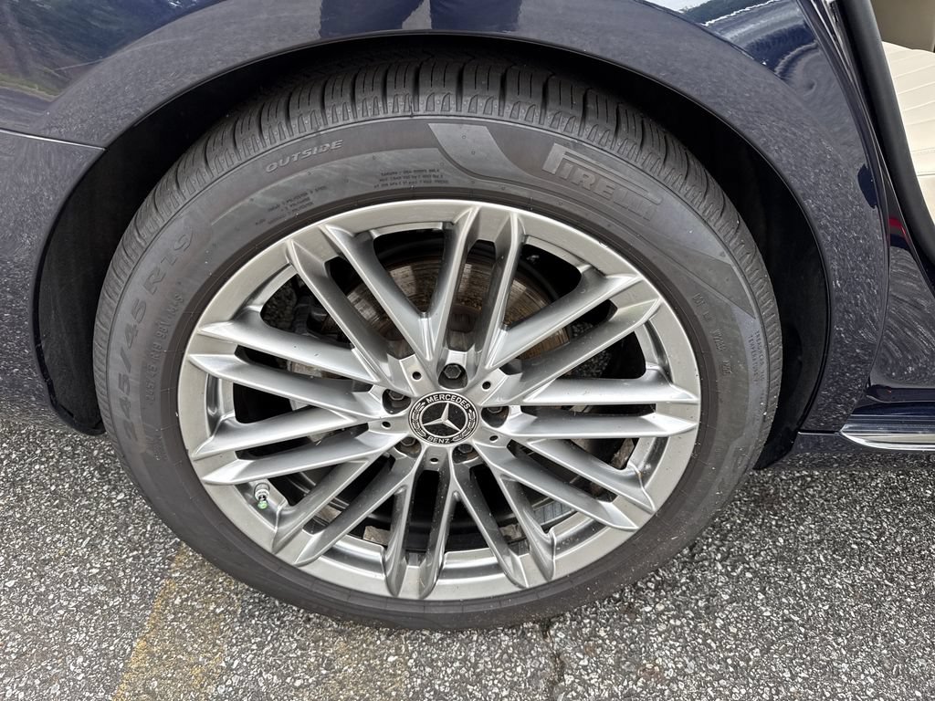 Used 2017 Mercedes-Benz E 300 image 17