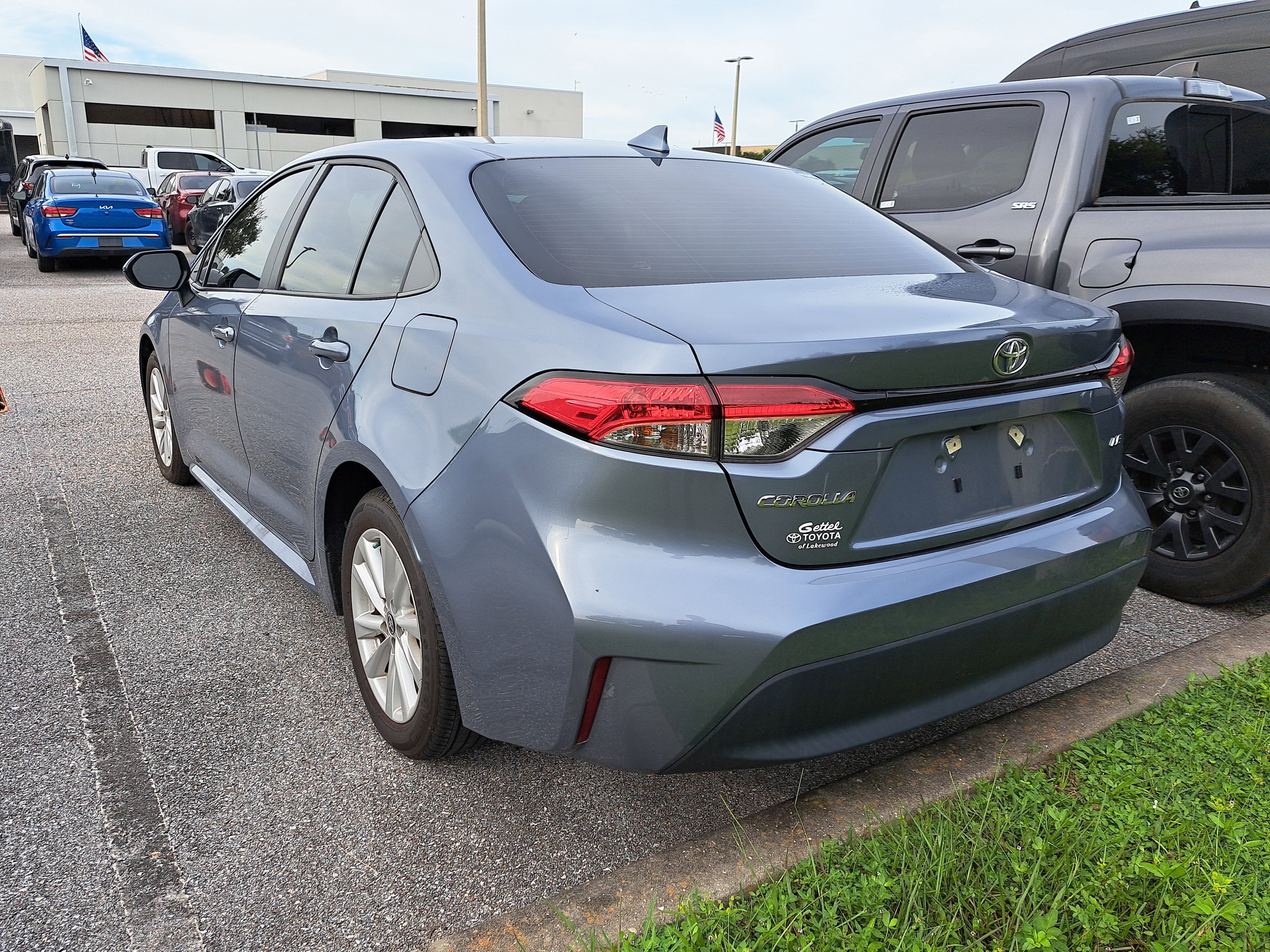 Used 2024 Toyota Corolla LE image 5