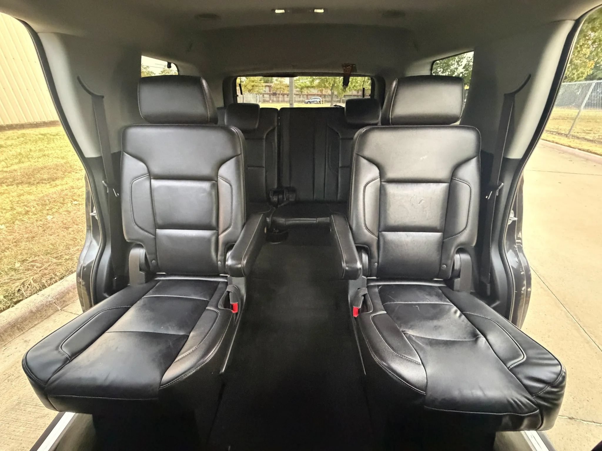 Used 2015 Chevrolet Tahoe LT RWD image 27