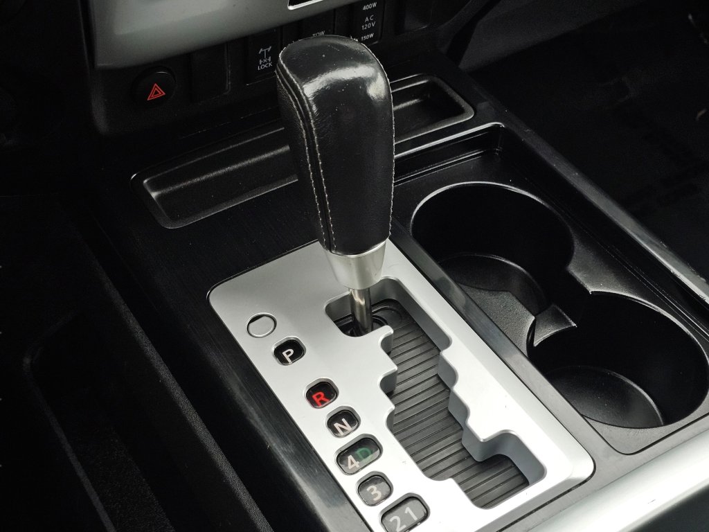 Used 2015 Nissan Titan PRO-4X image 13