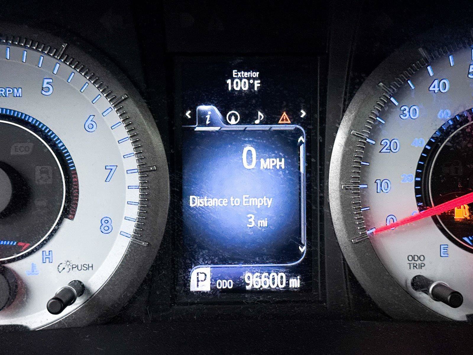 Used 2017 Toyota Sienna SE Premium FWD image 30