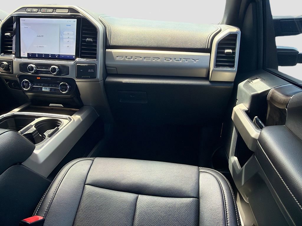 Used 2022 Ford F250 Lariat w/ Black Appearance Package AWD/4WD image 17