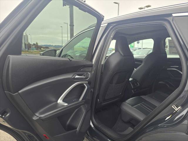 Used 2025 Audi Q5 Premium Plus w/ Premium Plus AWD/4WD image 16