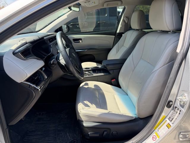 Used 2018 Toyota Avalon XLE FWD image 10