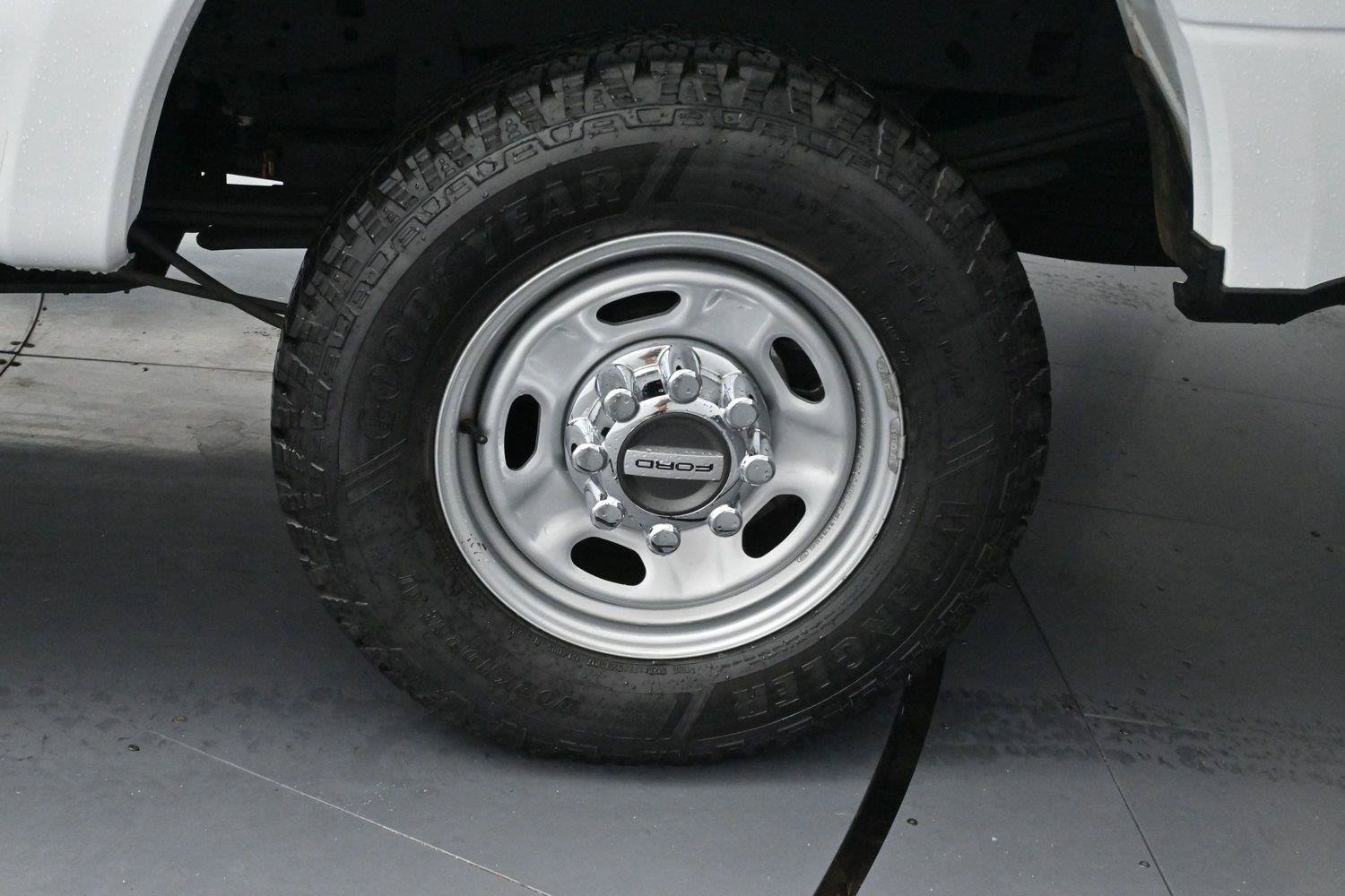Used 2022 Ford F250 XL w/ Power Equipment Group AWD/4WD image 33