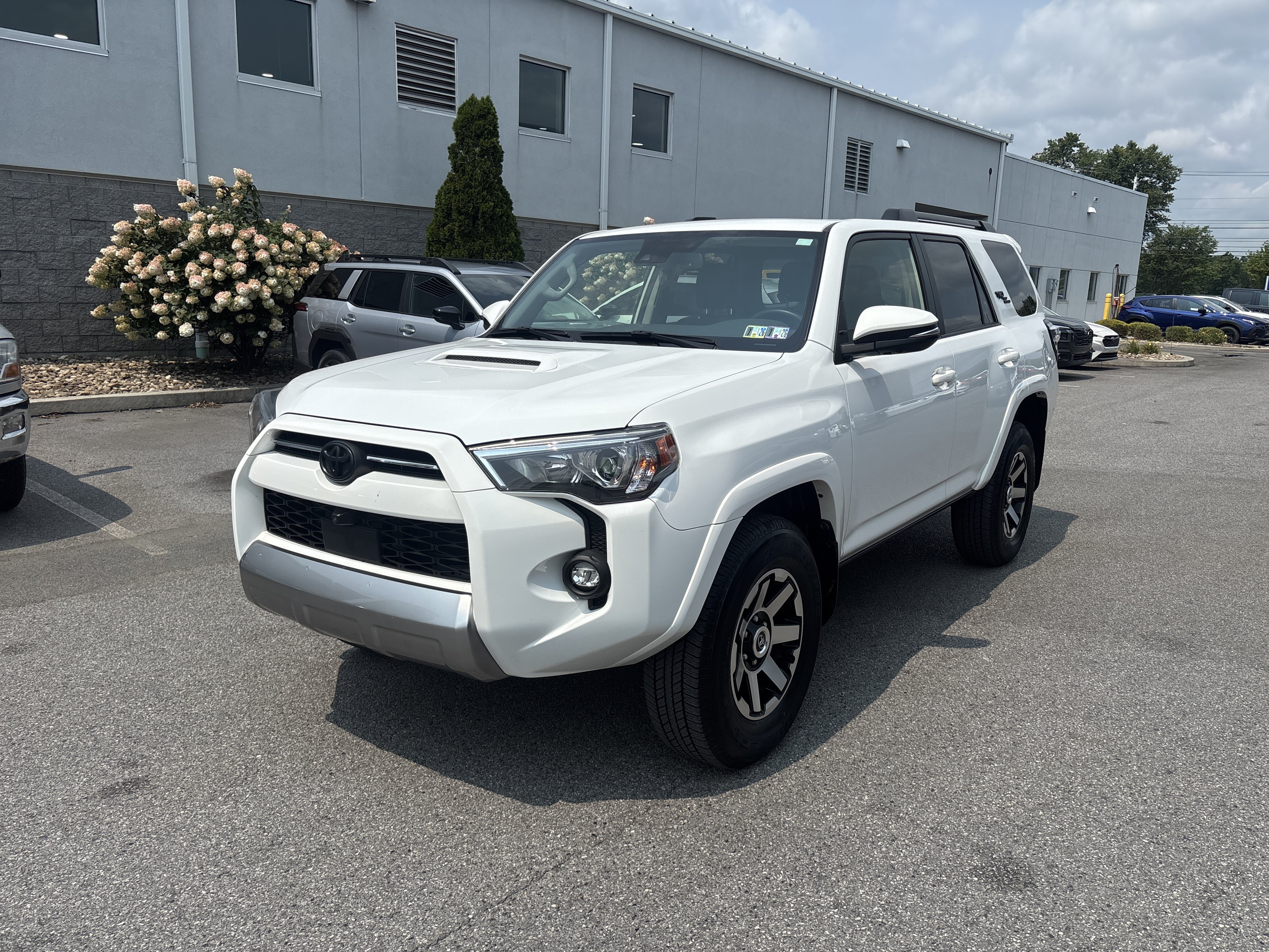 Used 2024 Toyota 4Runner TRD Off-Road Premium w/ Off Road Premium Plus Package AWD/4WD image 16