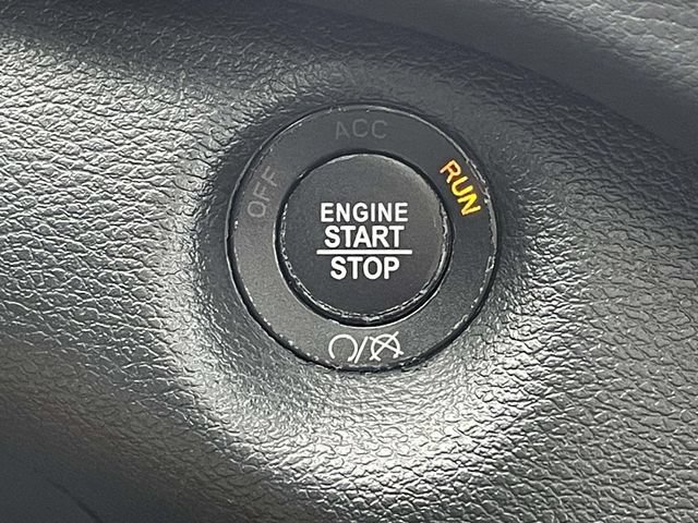 Used 2023 Jeep Cherokee Altitude Lux w/ Lux Elite Package AWD/4WD image 29