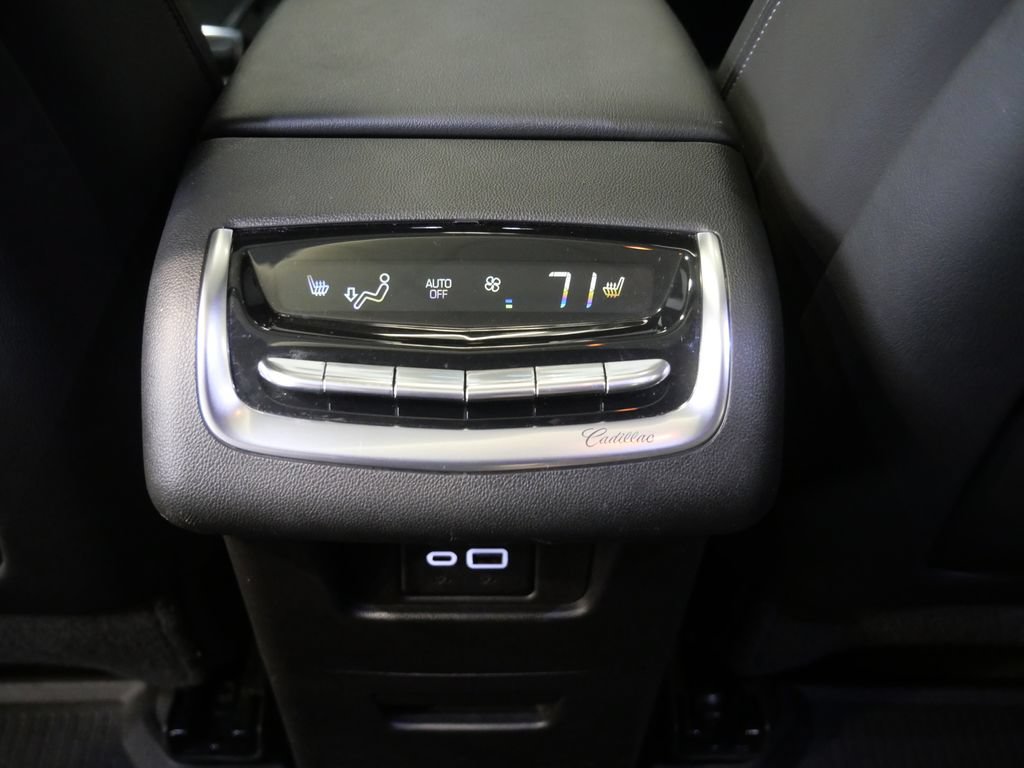 Used 2023 Cadillac XT6 Sport w/ LPO, ONYX Package AWD/4WD image 38