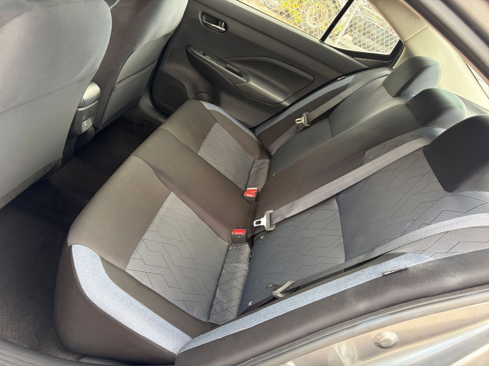 Used 2025 Nissan Versa SV FWD image 25