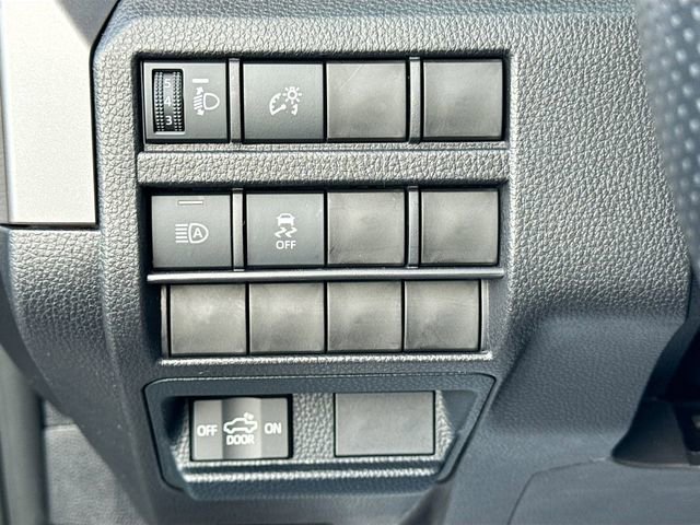 Used 2025 Toyota Tacoma SR5 AWD/4WD image 13