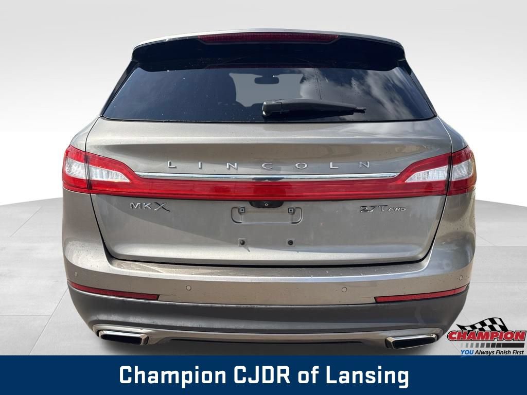 Used 2017 Lincoln MKX Reserve w/ Driver Assistance Package AWD/4WD image 6