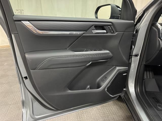 New 2026 GMC Acadia Elevation w/ LPO, Floor Liner Package AWD/4WD image 25