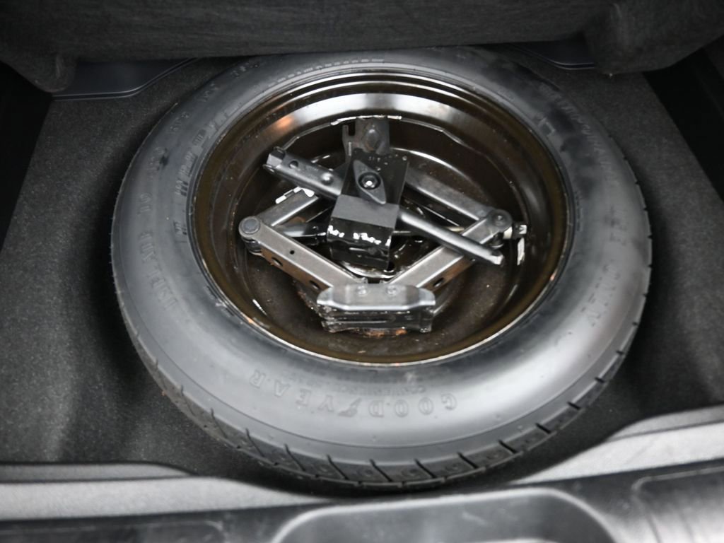 Used 2019 Jeep Cherokee Limited w/ Luxury Group AWD/4WD image 25