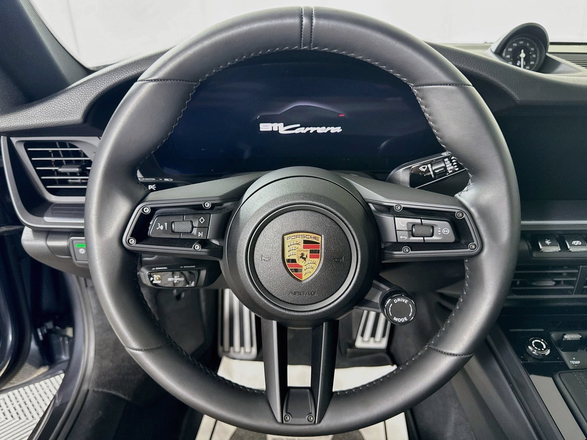 Certified 2025 Porsche 911 Carrera T RWD image 15