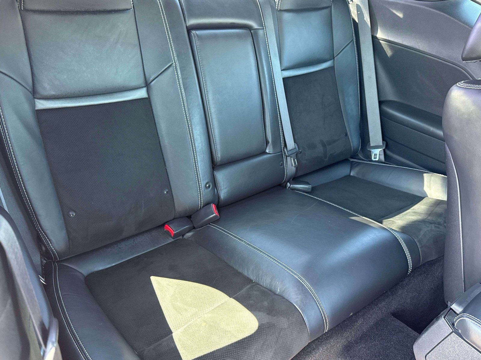 Used 2014 Dodge Challenger R/T RWD image 26