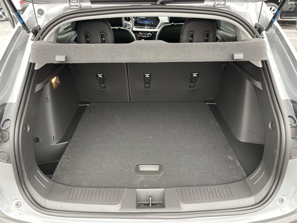 New 2026 Chevrolet Trax LT w/ Driver Confidence Package image 22