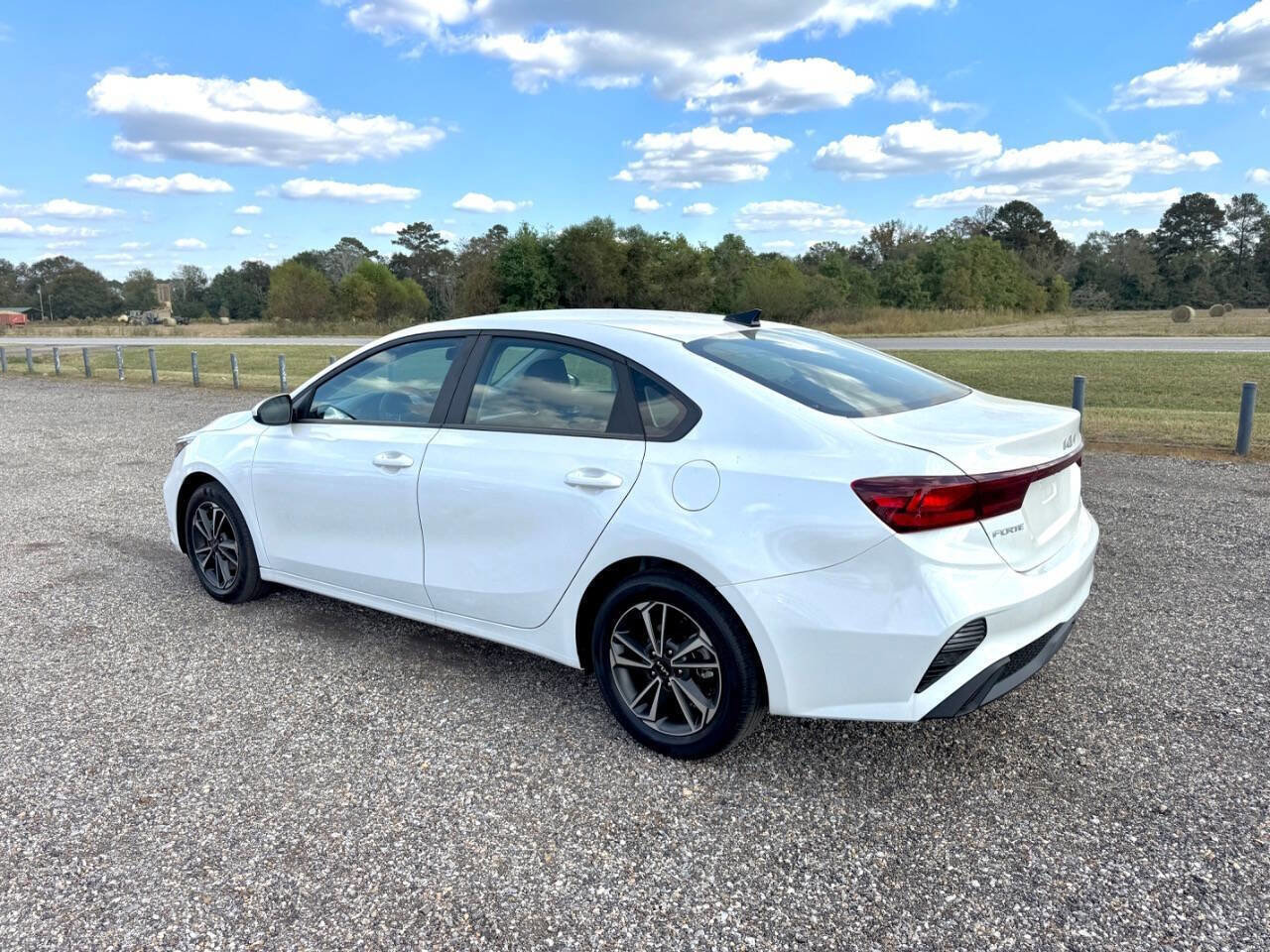 Used 2024 Kia Forte LXS image 12
