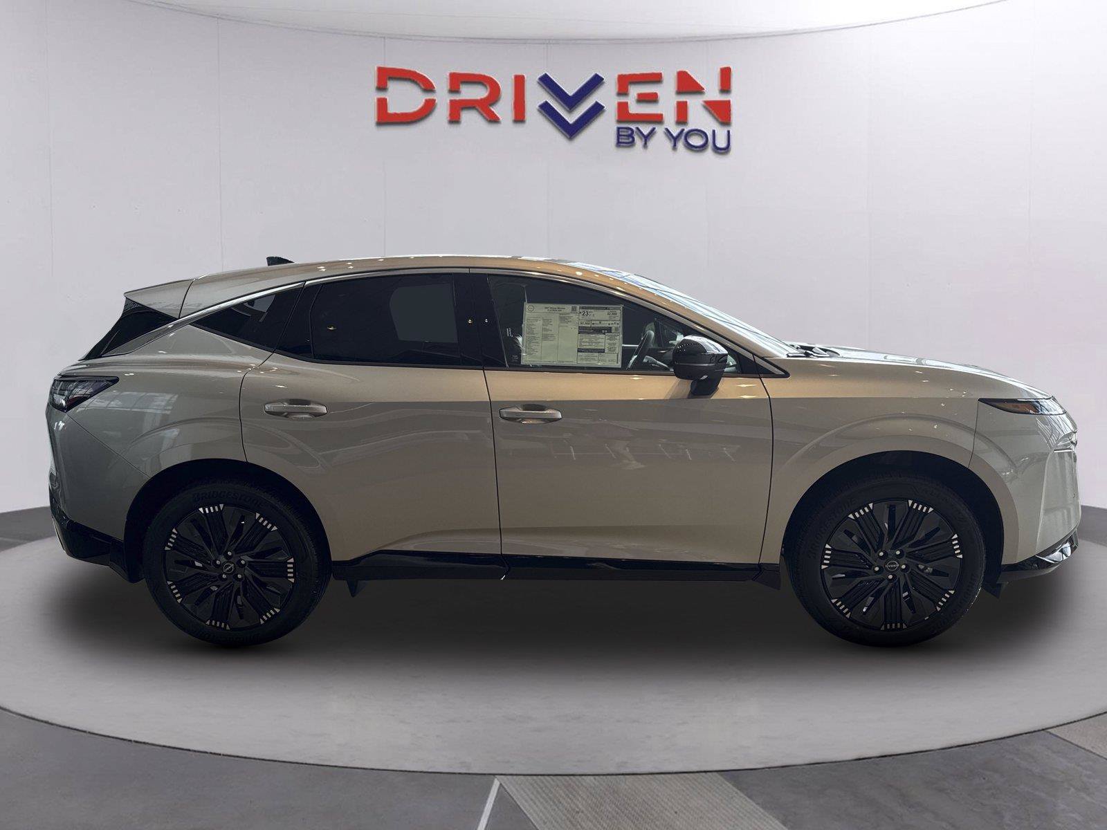 New 2027 Nissan Murano Platinum AWD/4WD image 2