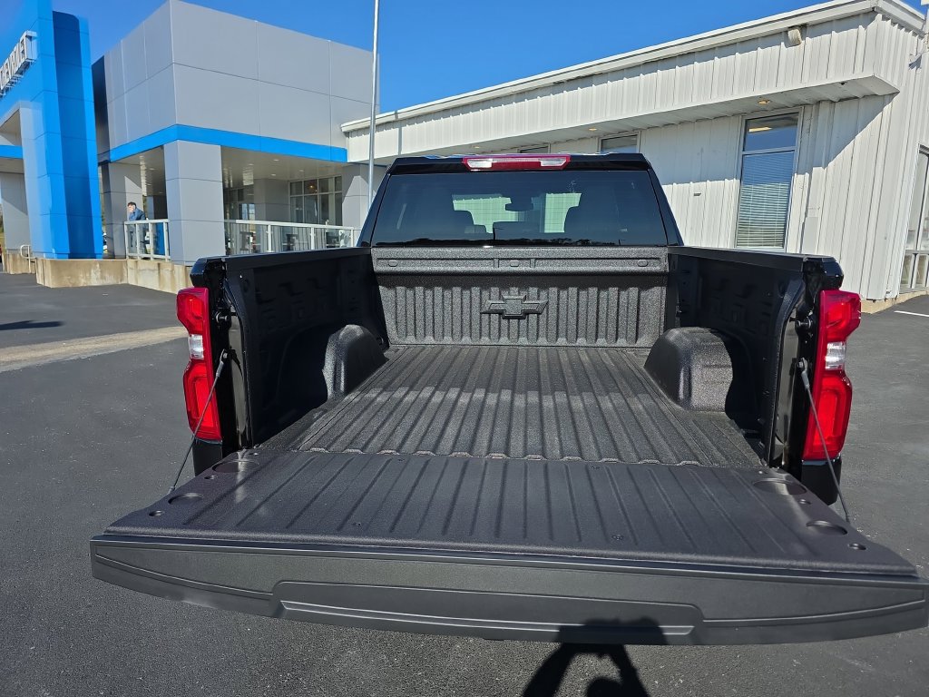 New 2026 Chevrolet Silverado 1500 RST w/ Protection Package AWD/4WD image 9
