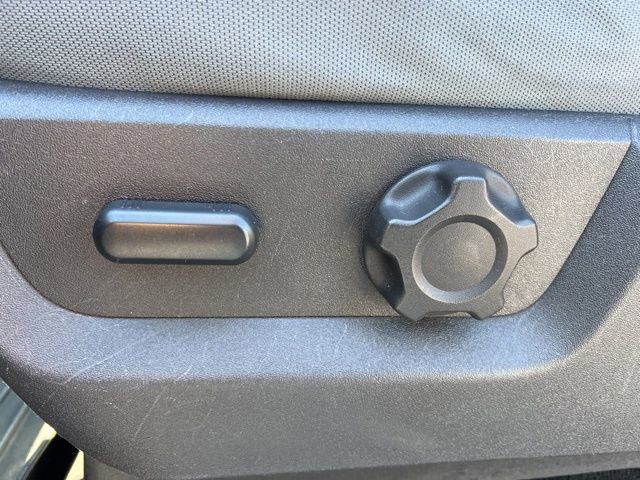 Used 2011 Ford F350 XLT w/ XLT Interior Pkg image 27