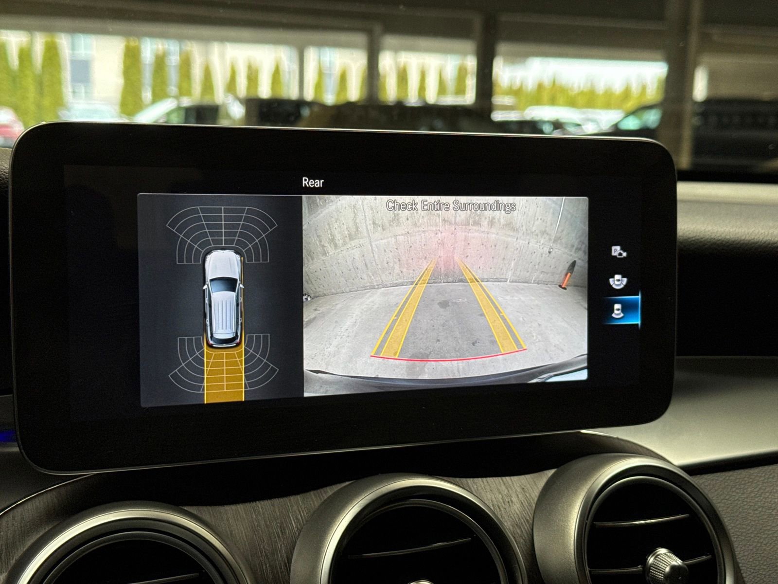 Used 2022 Mercedes-Benz GLC 300 4MATIC image 21