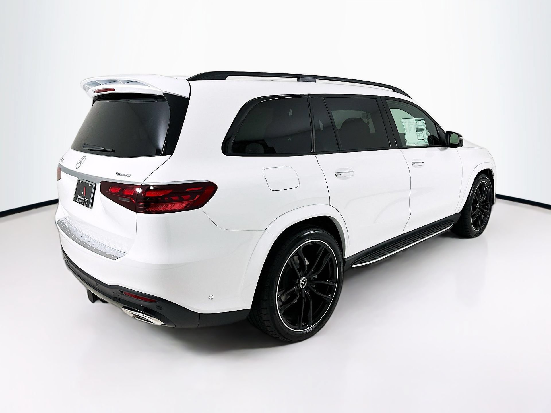 New 2026 Mercedes-Benz GLS 580 4MATIC image 8