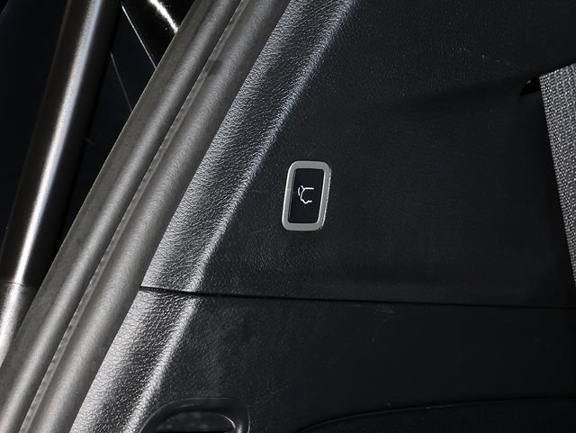 Used 2025 Chrysler Pacifica Select FWD image 29