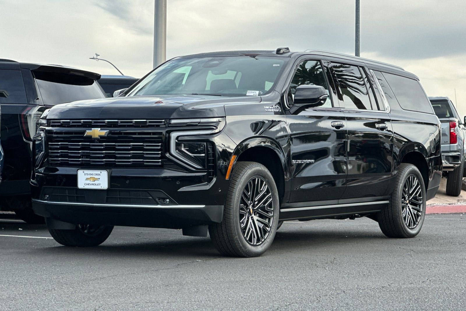 New 2026 Chevrolet Suburban High Country image 8