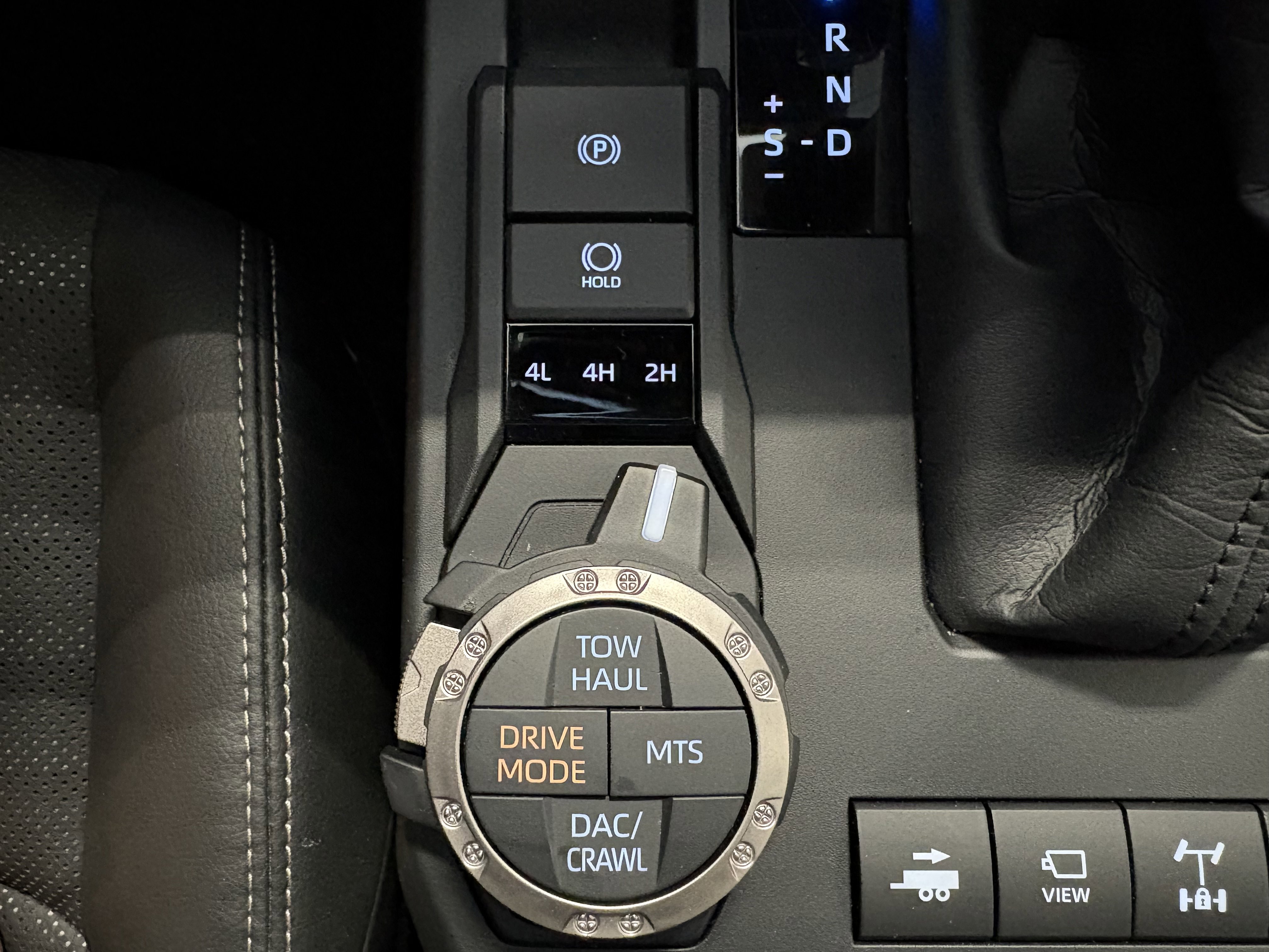 Certified 2025 Toyota 4Runner TRD Off-Road Premium AWD/4WD image 18