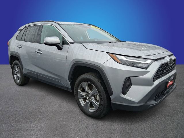 Used 2024 Toyota RAV4 XLE image 3