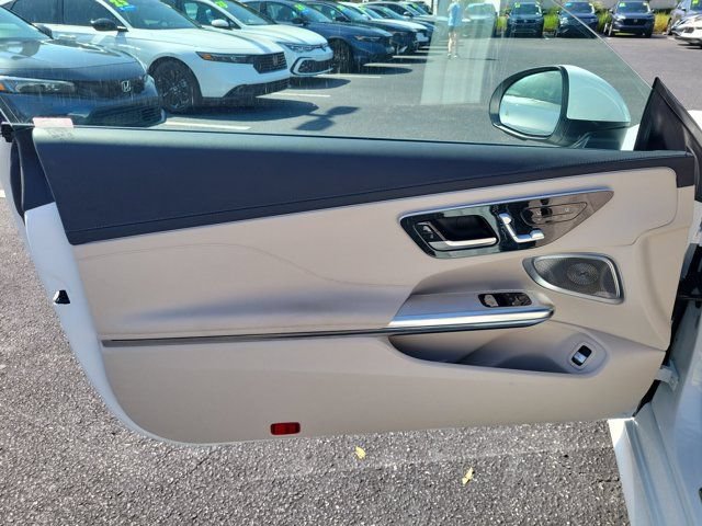 Used 2024 Mercedes-Benz CLE 300 4MATIC Coupe image 15