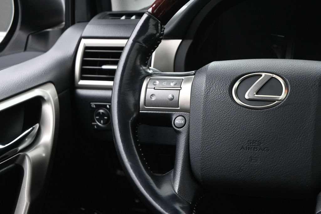 Used 2016 Lexus GX 460 w/ Premium Package AWD/4WD image 23