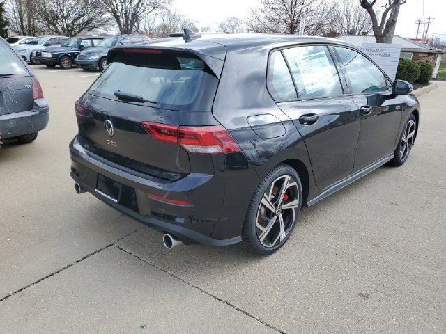 New 2026 Volkswagen GTI SE FWD image 4