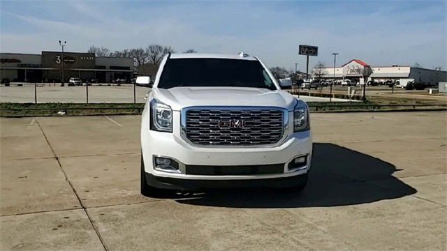 Used 2018 GMC Yukon XL Denali w/ Open Road Package image 3