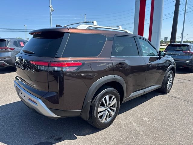 Certified 2022 Nissan Pathfinder SL AWD/4WD image 5